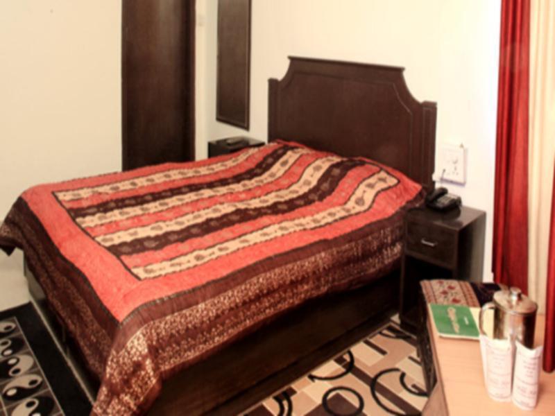 Hotel Surya Kiran Mussoorie Zewnętrze zdjęcie